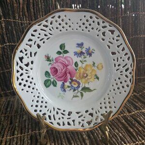 Dinnerware